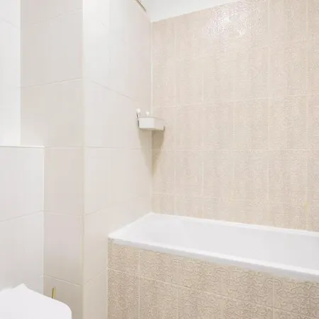 Balcony - Modern - Comfy