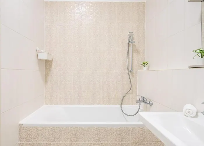 Balcony - Modern - Comfy *