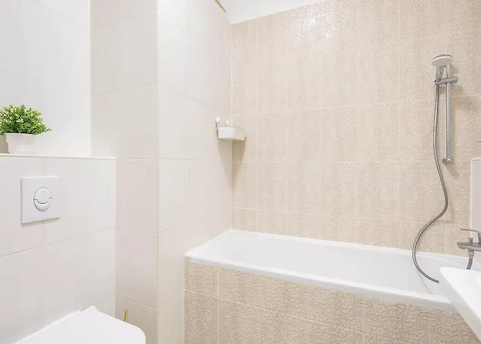 Balcony - Modern - Comfy