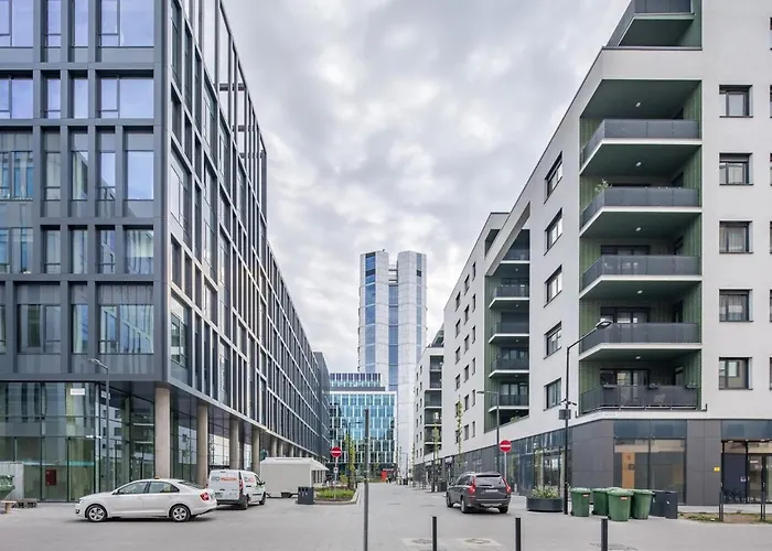 Balcony - Modern - Comfy