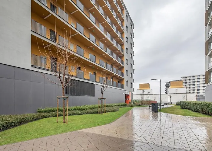 Balcony - Modern - Comfy * 布达佩斯