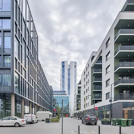 Balcony - Modern - Comfy