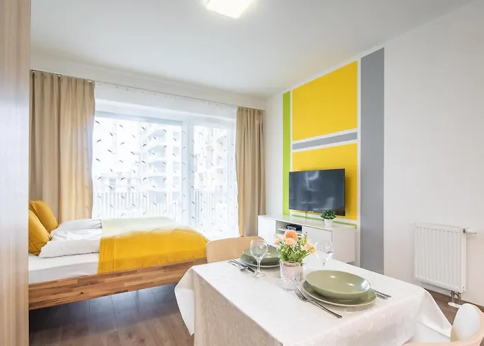 Lägenhet Balcony - Modern - Comfy